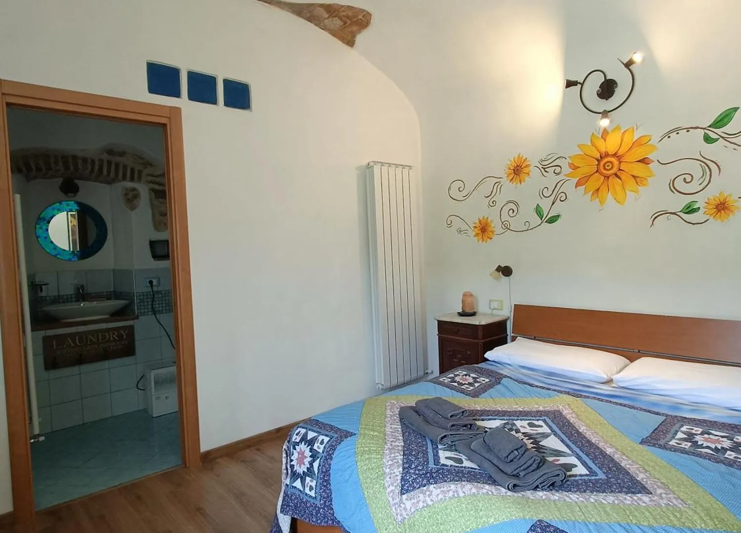 B&B Il Girasole Finale Ligure Bed & Breakfast
